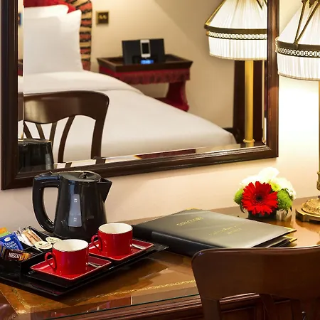Barsey By Warwick Hotel 4*